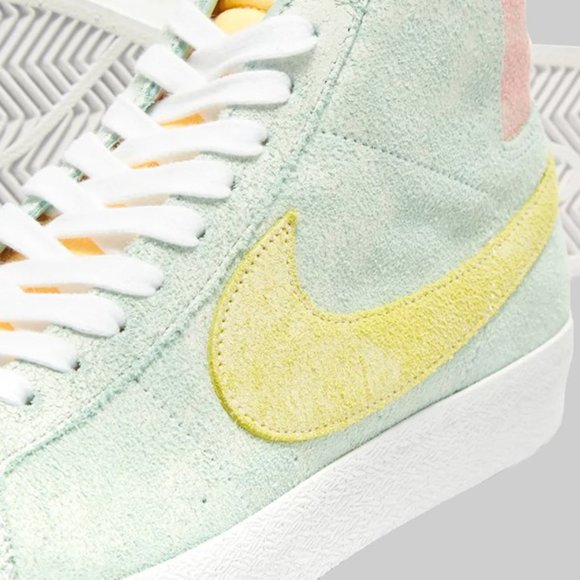 NIB Nike SB Zoom Blazer Mid Prm Lt Dew/Lt Zitron-Green Glow DA1839 300 - Picture 10 of 11